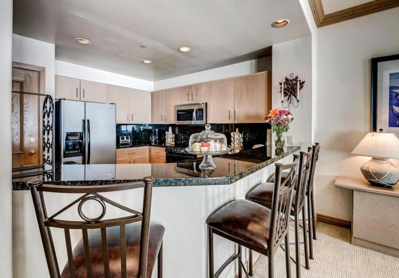 3 Bedroom Luxury Ski-Inski-Out Condo At Highlands Slopeside Beaver Creek view 3