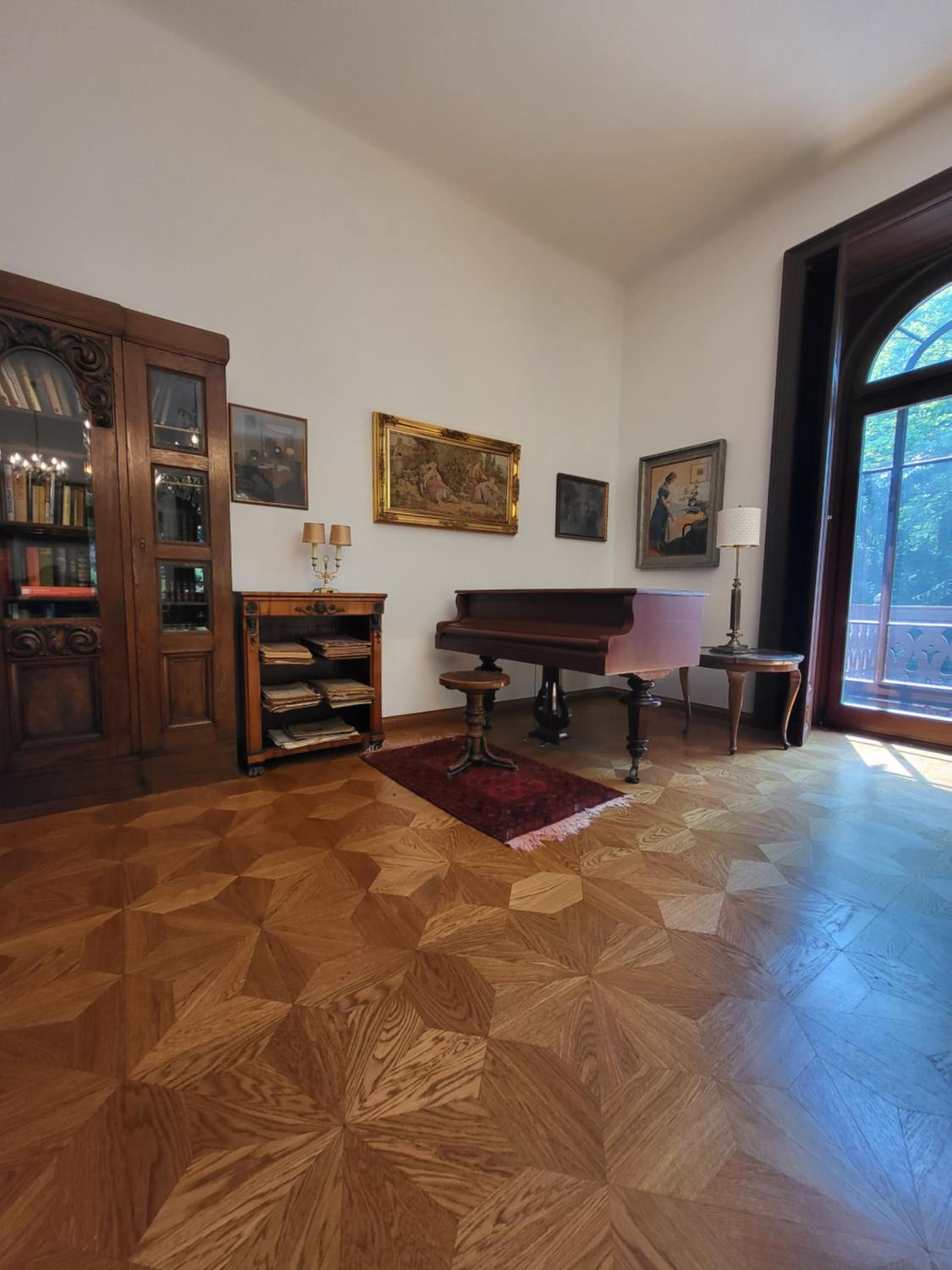 Villa Musik - apartments in historical Villa , Baden