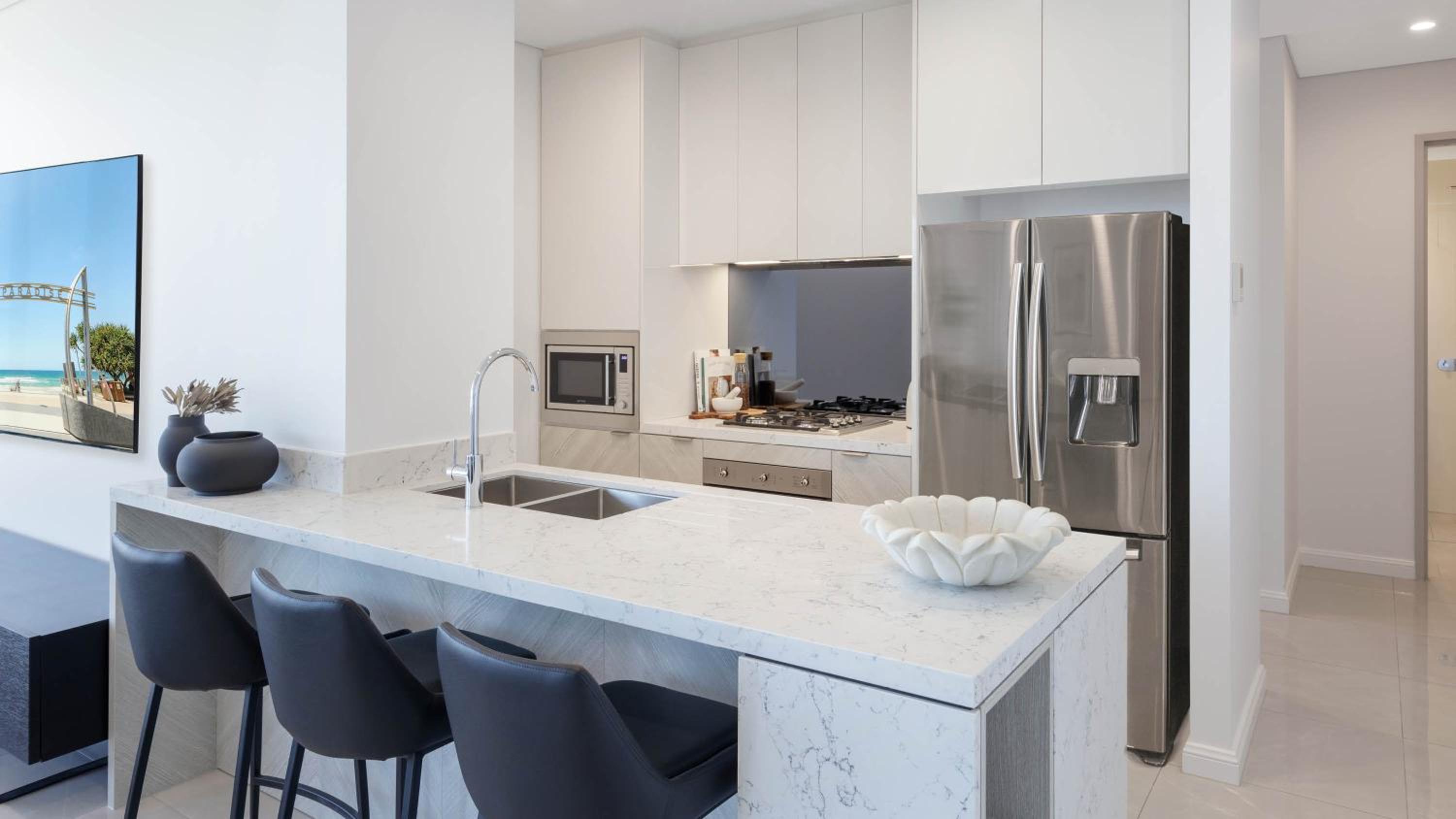 Surfers Paradise New Beachfront Apartments