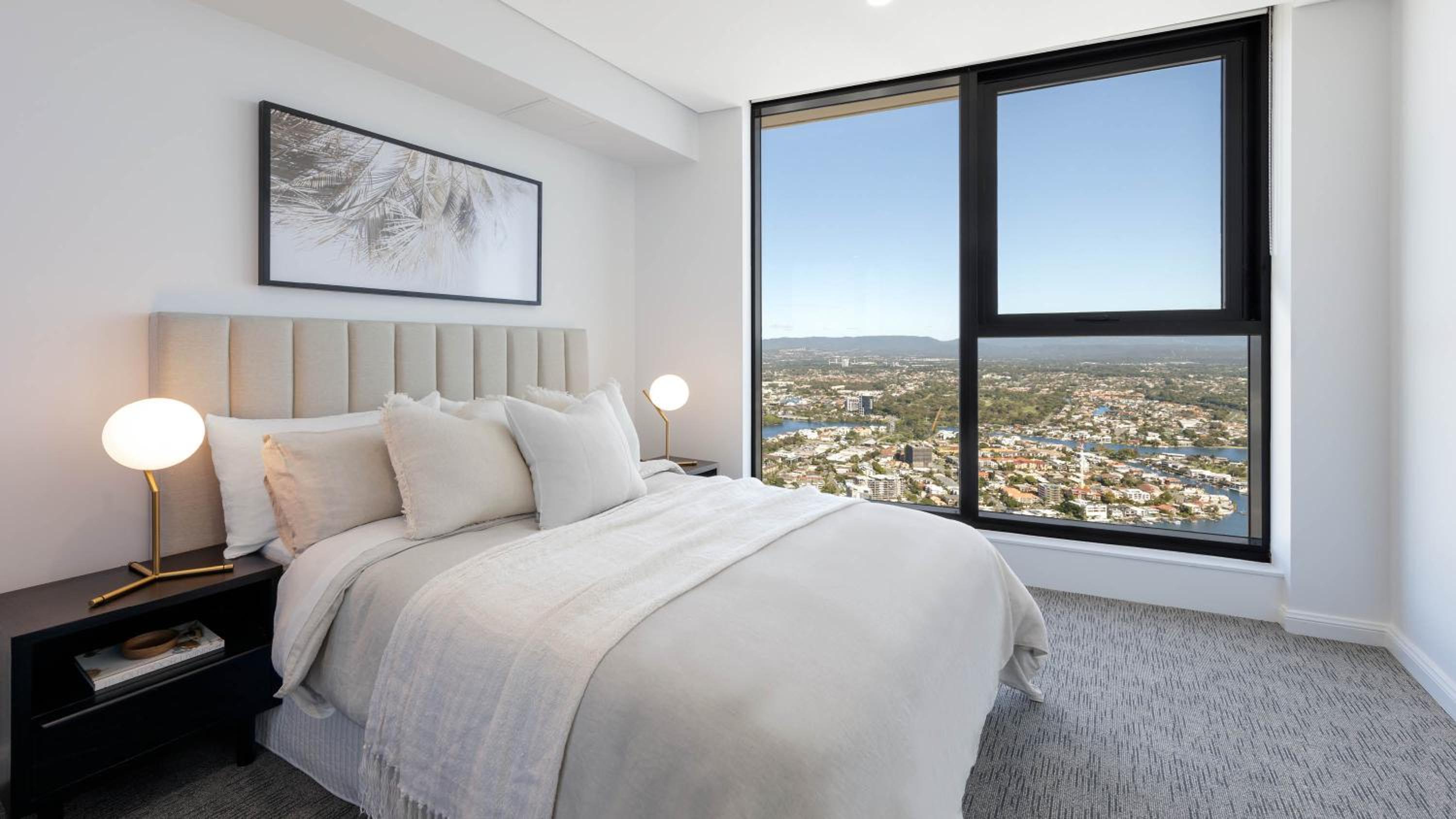 Surfers Paradise New Beachfront Apartments