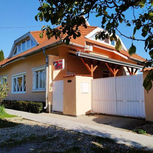 4 Évszak Apartman