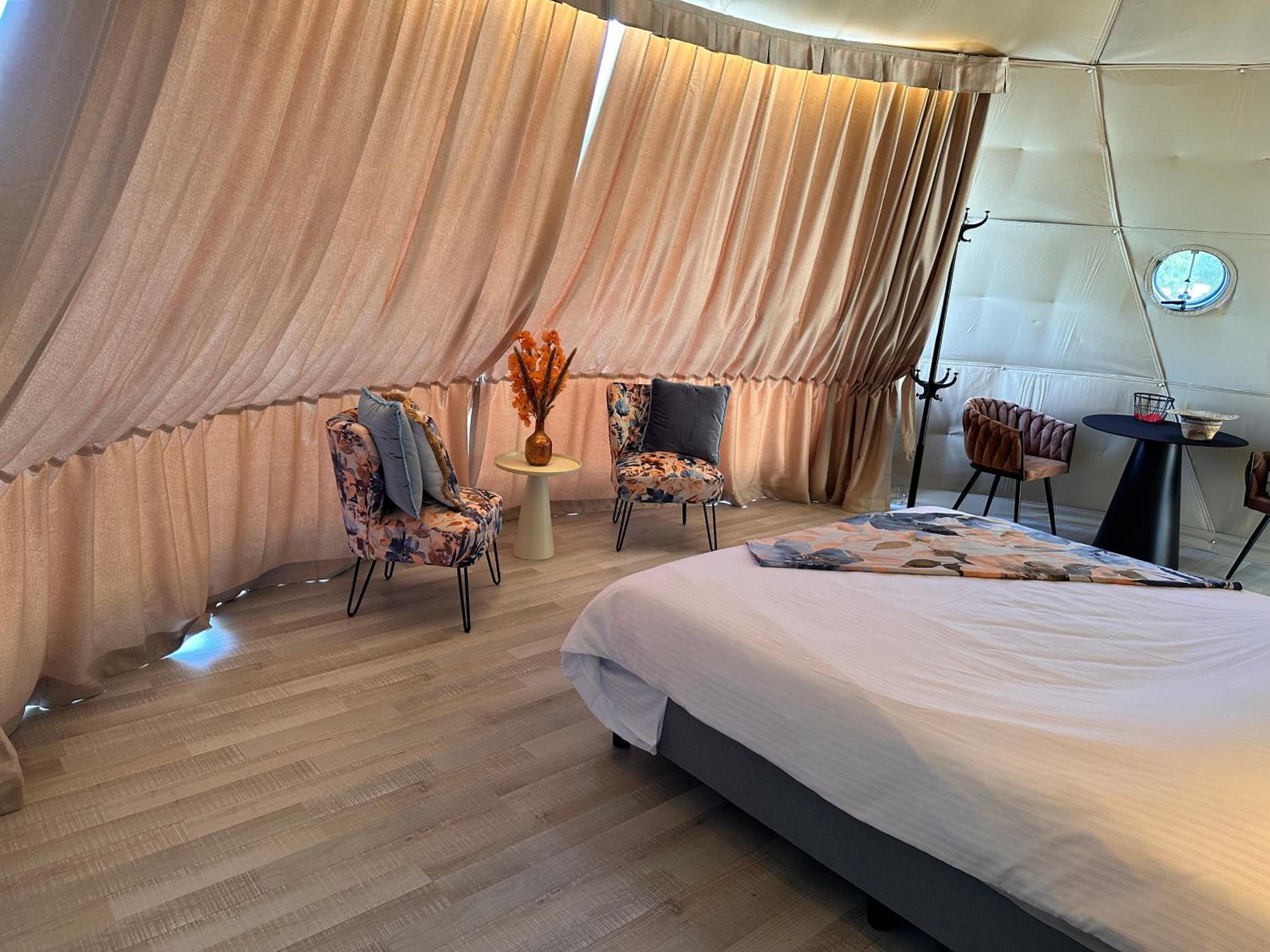 Glamping De Coude Scheure