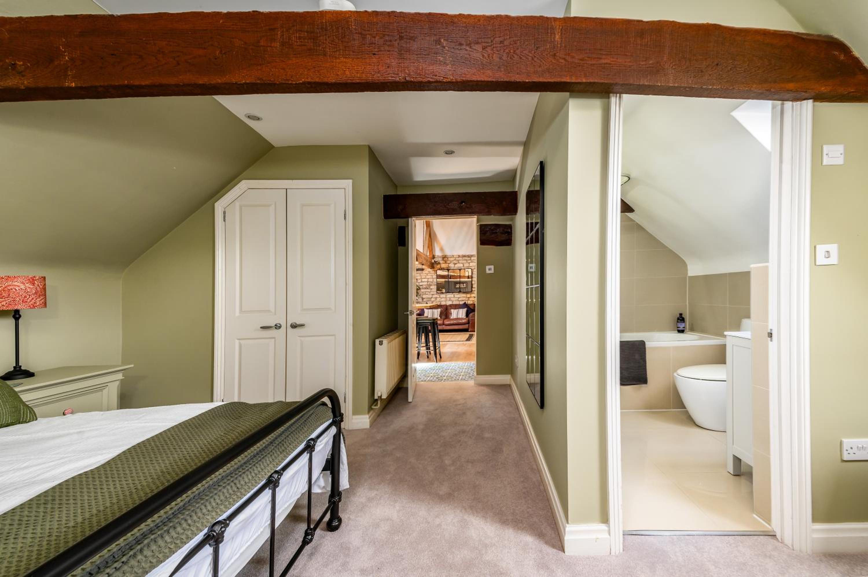 Luxury town centre loft apartment in converted Granary view 2