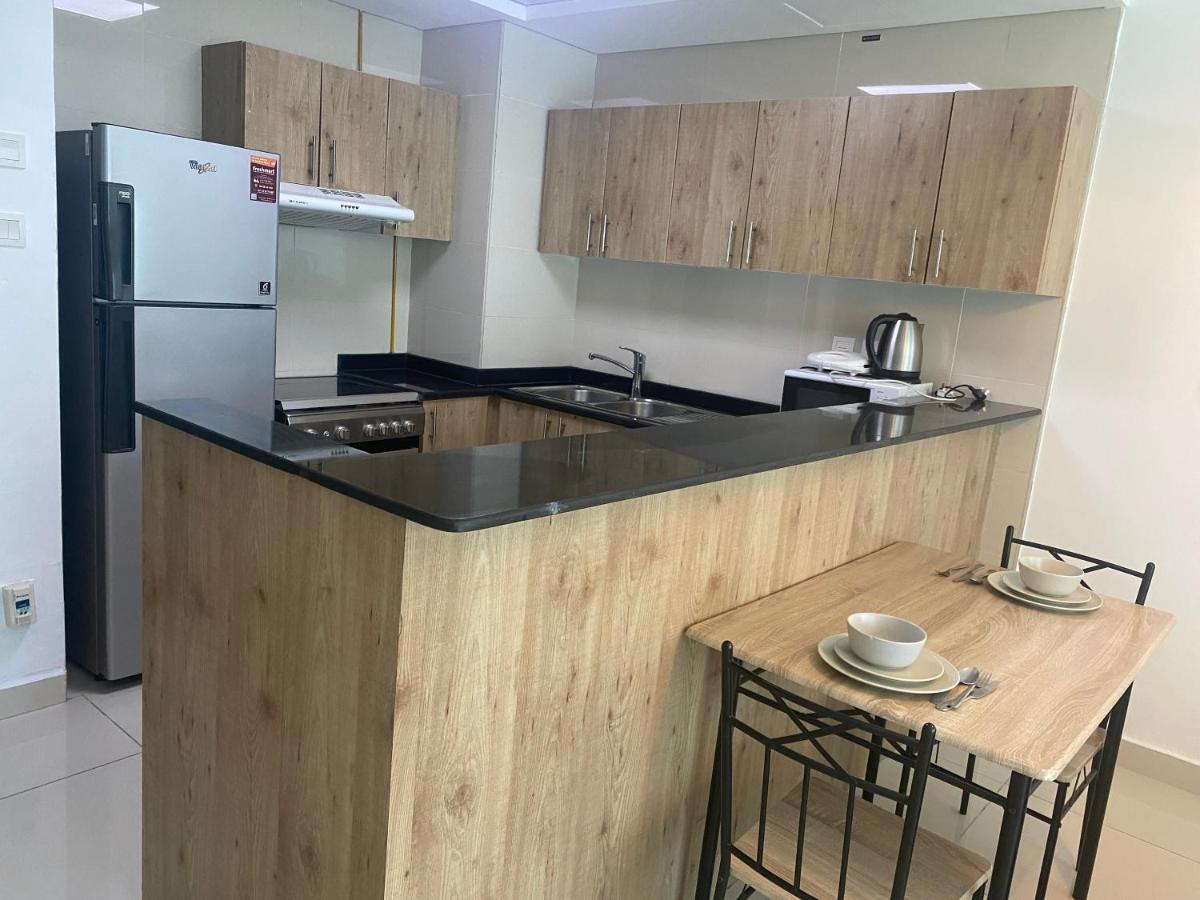 Golden Stay Vacation Homes continental tower marina