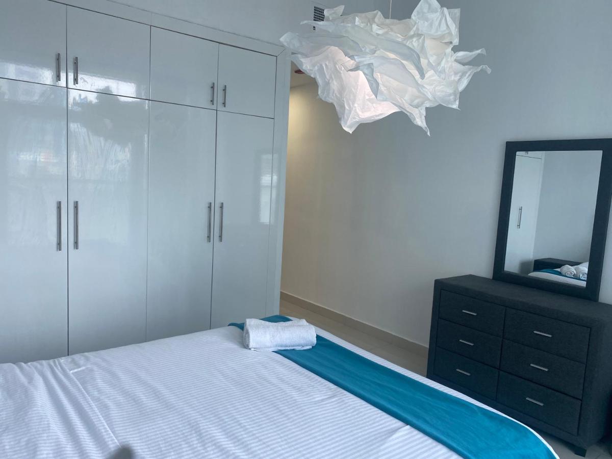 Golden Stay Vacation Homes continental tower marina