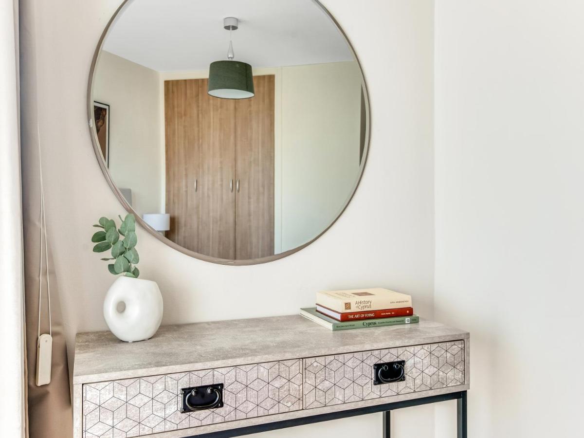 Sanders Marathon - Cute 2-Bedroom Apartment with Shared Pool