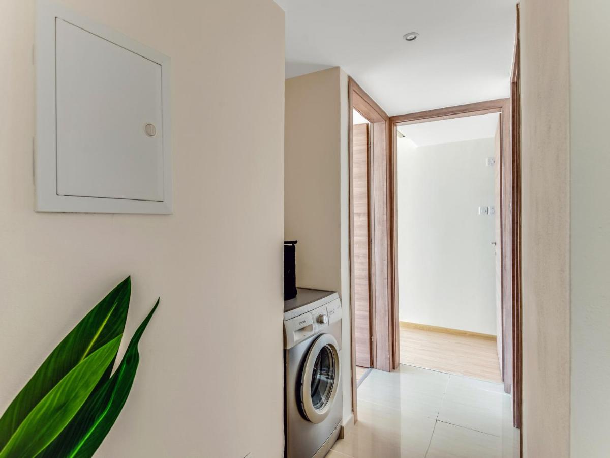 Sanders Marathon - Cute 2-Bedroom Apartment with Shared Pool