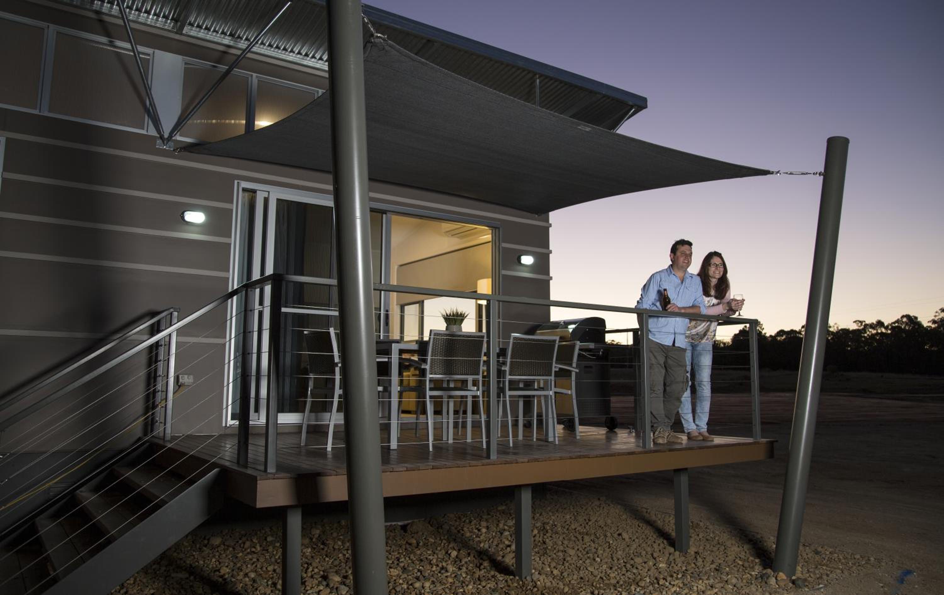 Savannah Cabins, Taronga Western Plains Zoo view 2