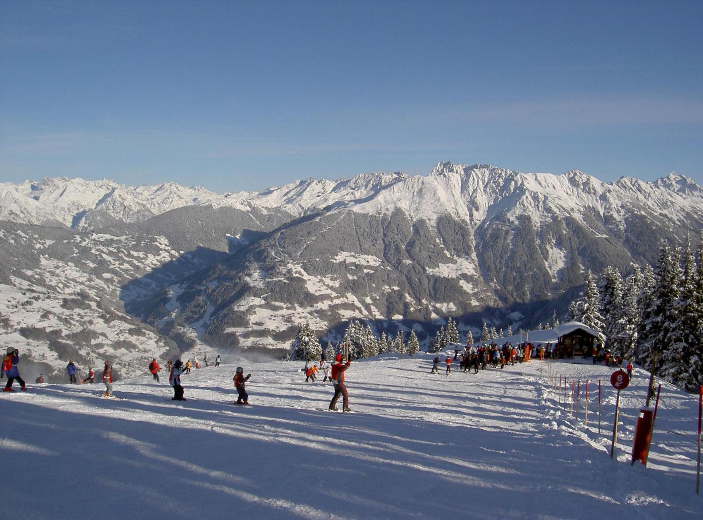 Photo 10