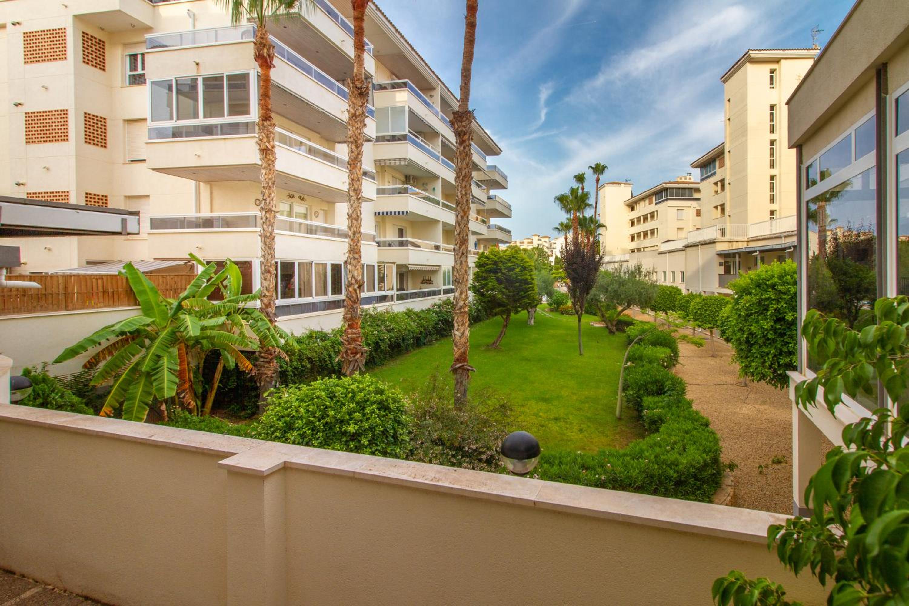 Luminoso y acogedor apartamento en Albir