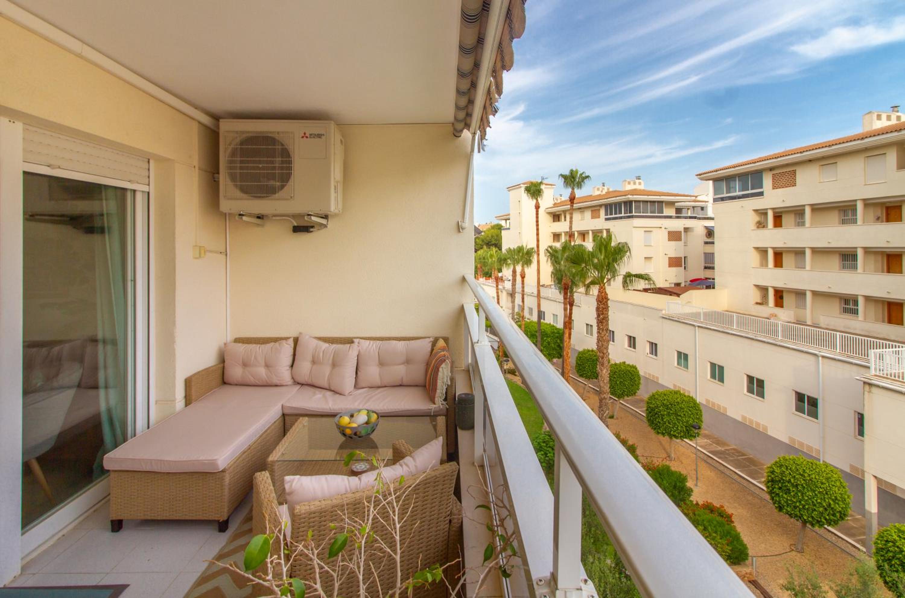 Luminoso y acogedor apartamento en Albir