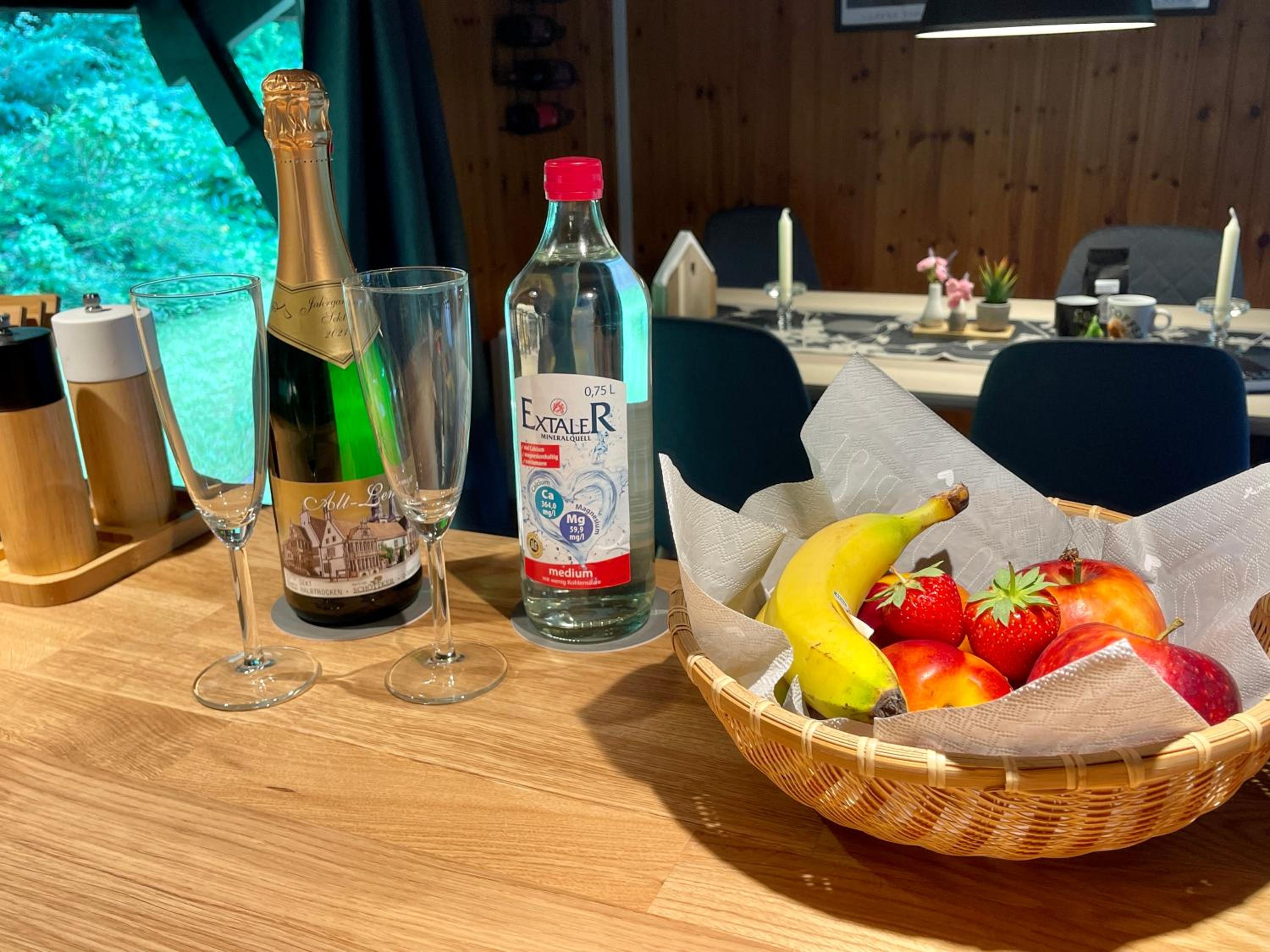 Ferienhaus Kleine Auszeit in der Natur mit Kamin, Yogamatten, schöne Küche