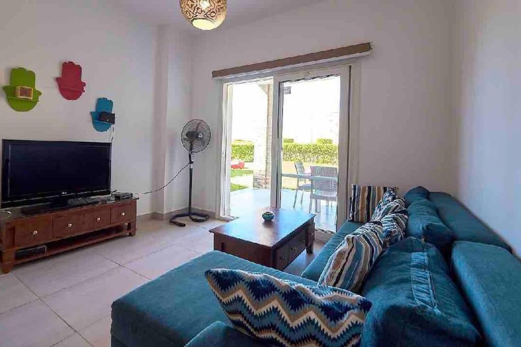 Amwaj Ground Floor 2BR Chalet with Private Garden view 2