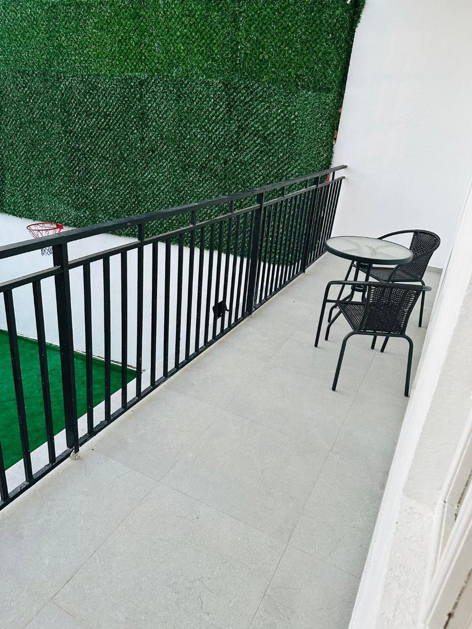 villa gardens