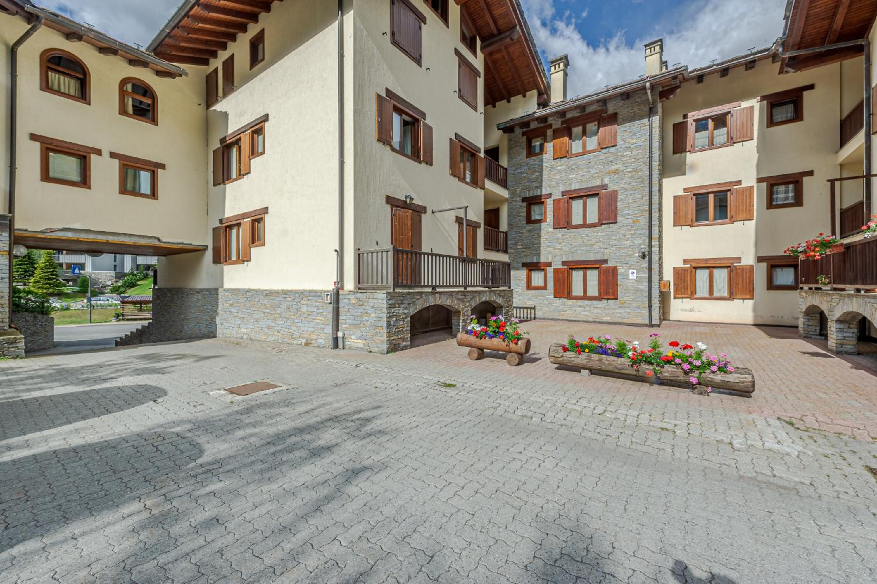 CASA BEATRICE - Wifi, Parcheggio e Vista Montagna - COUR 0231 view 2