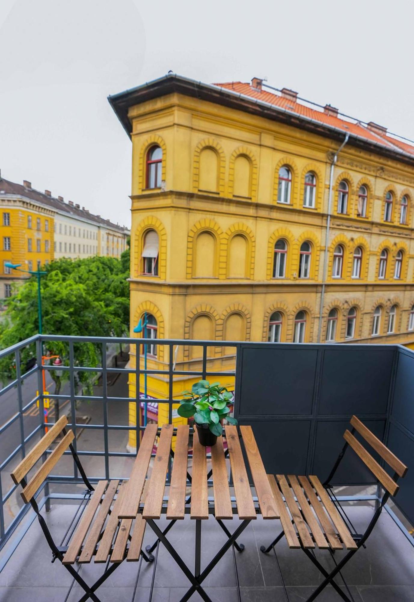 Corvin Avenue Premium Central Apartment