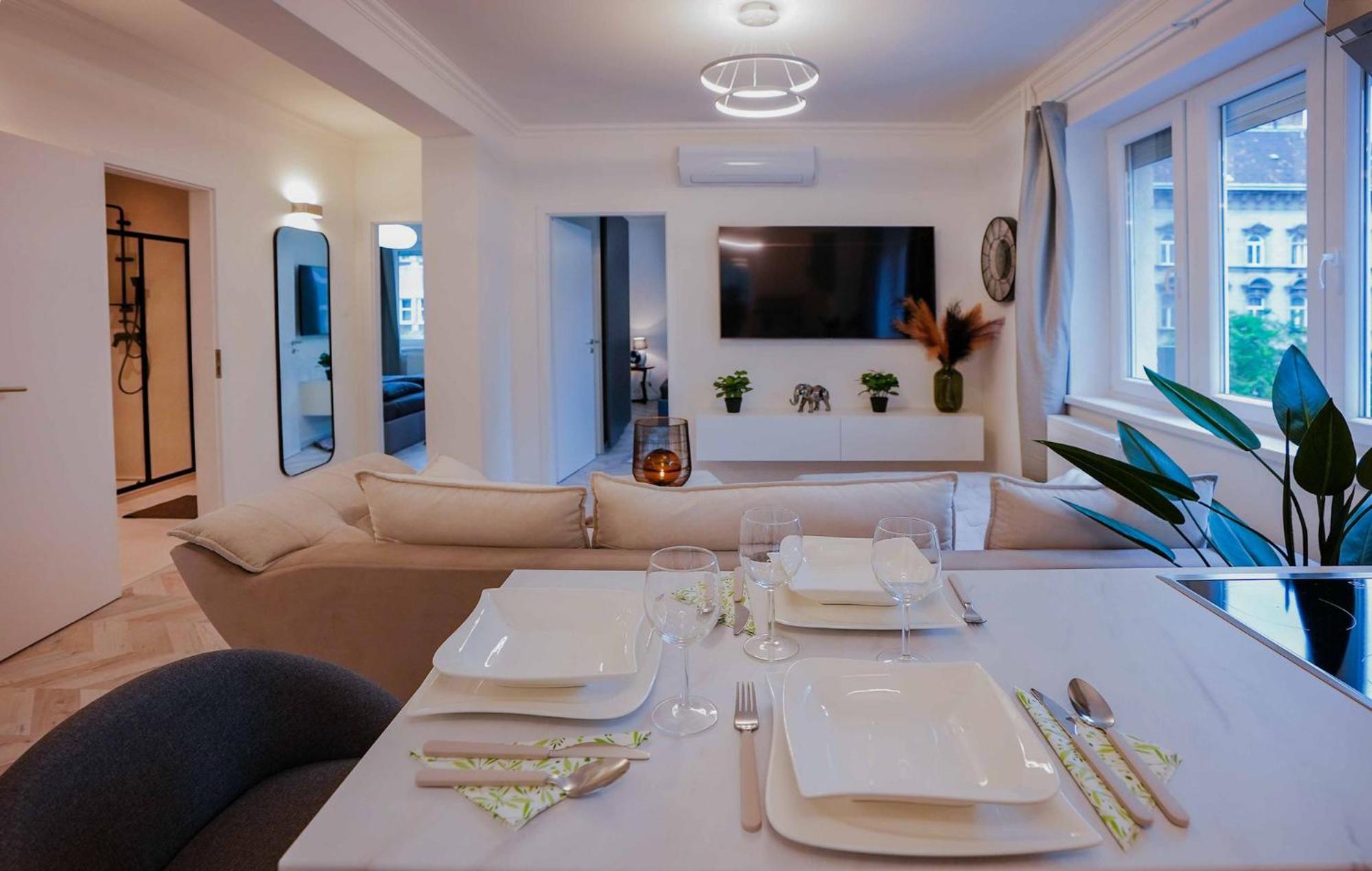Corvin Avenue Premium Central Apartment