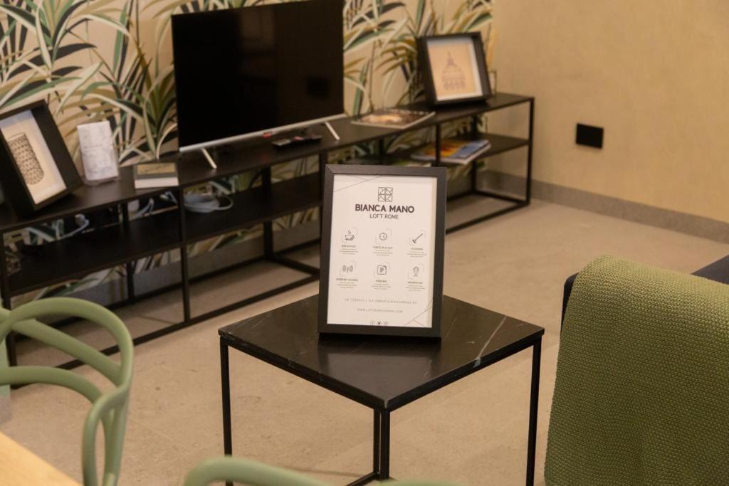 Loft Bianca Mano
