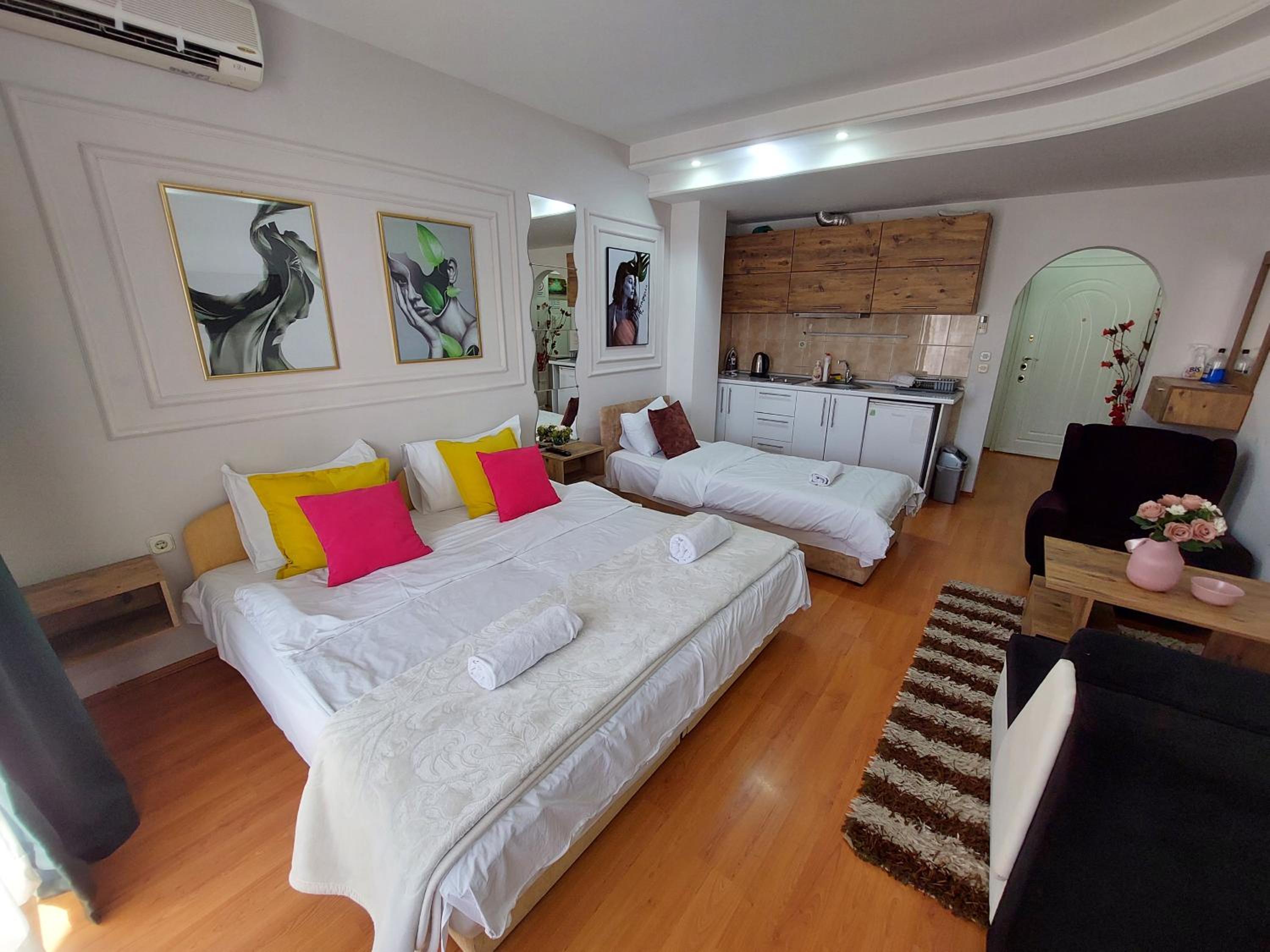 Sofijana Two Bedrooms Apartment with Lake wiev view 5