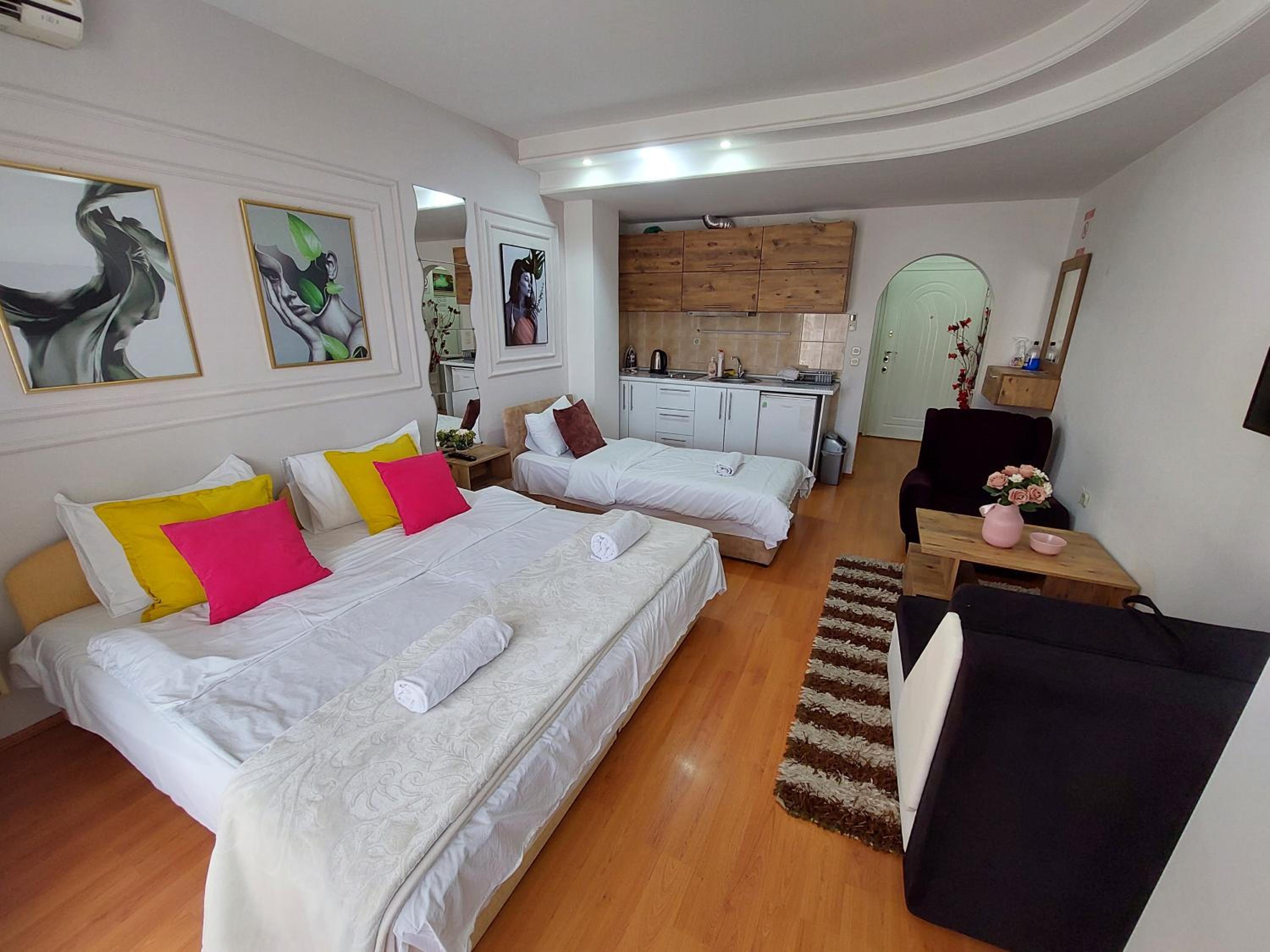 Sofijana Two Bedrooms Apartment with Lake wiev view 2