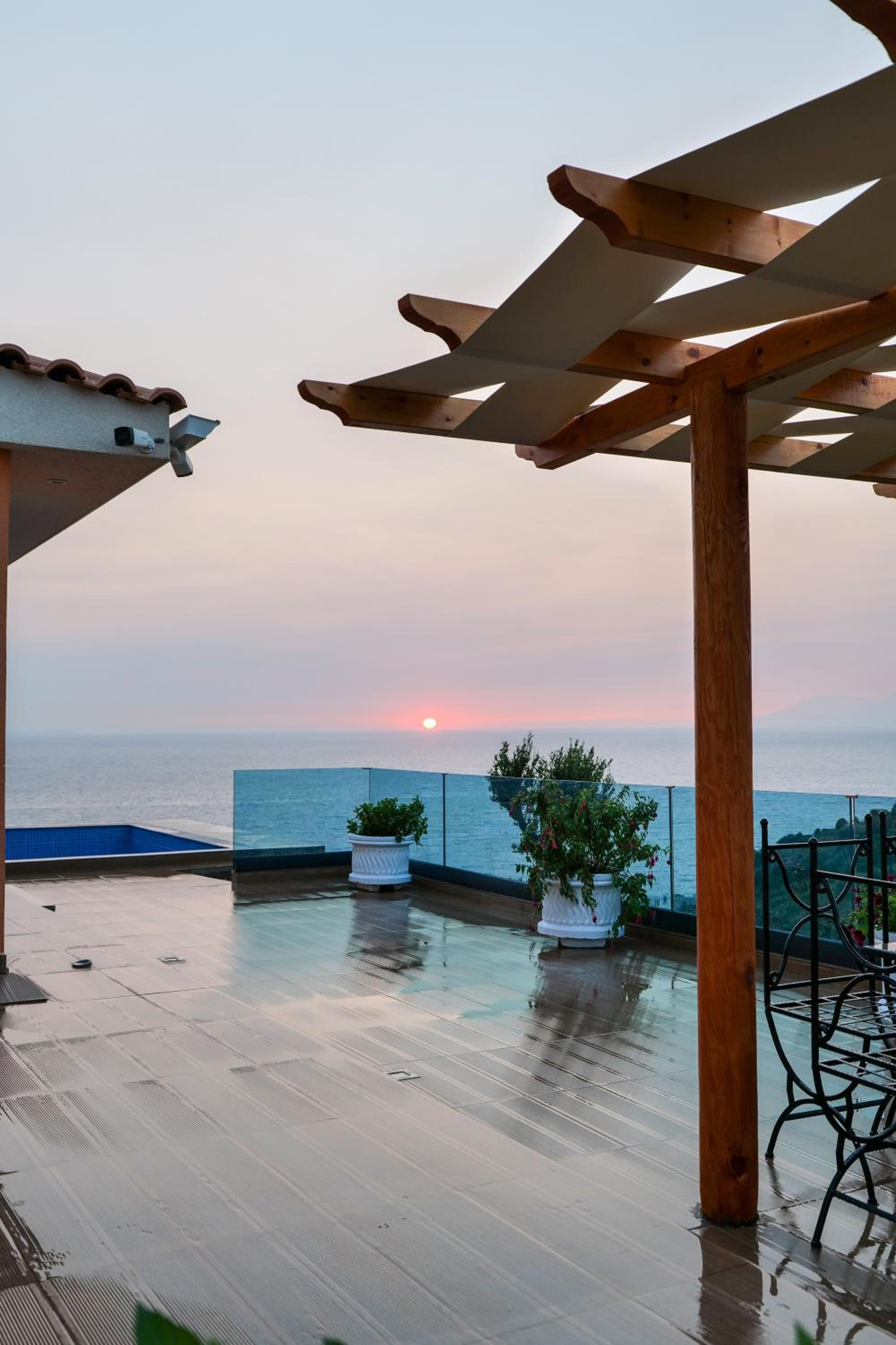 Twins Villa