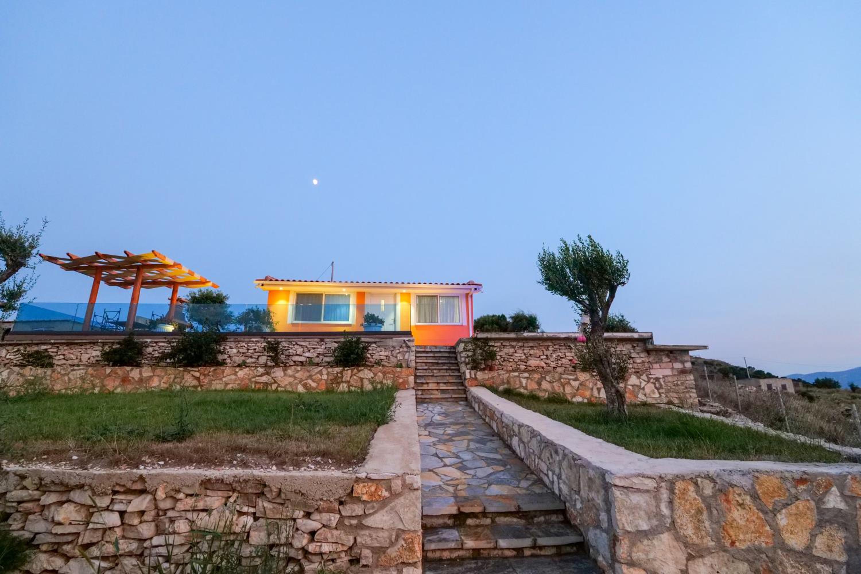 Twins Villa