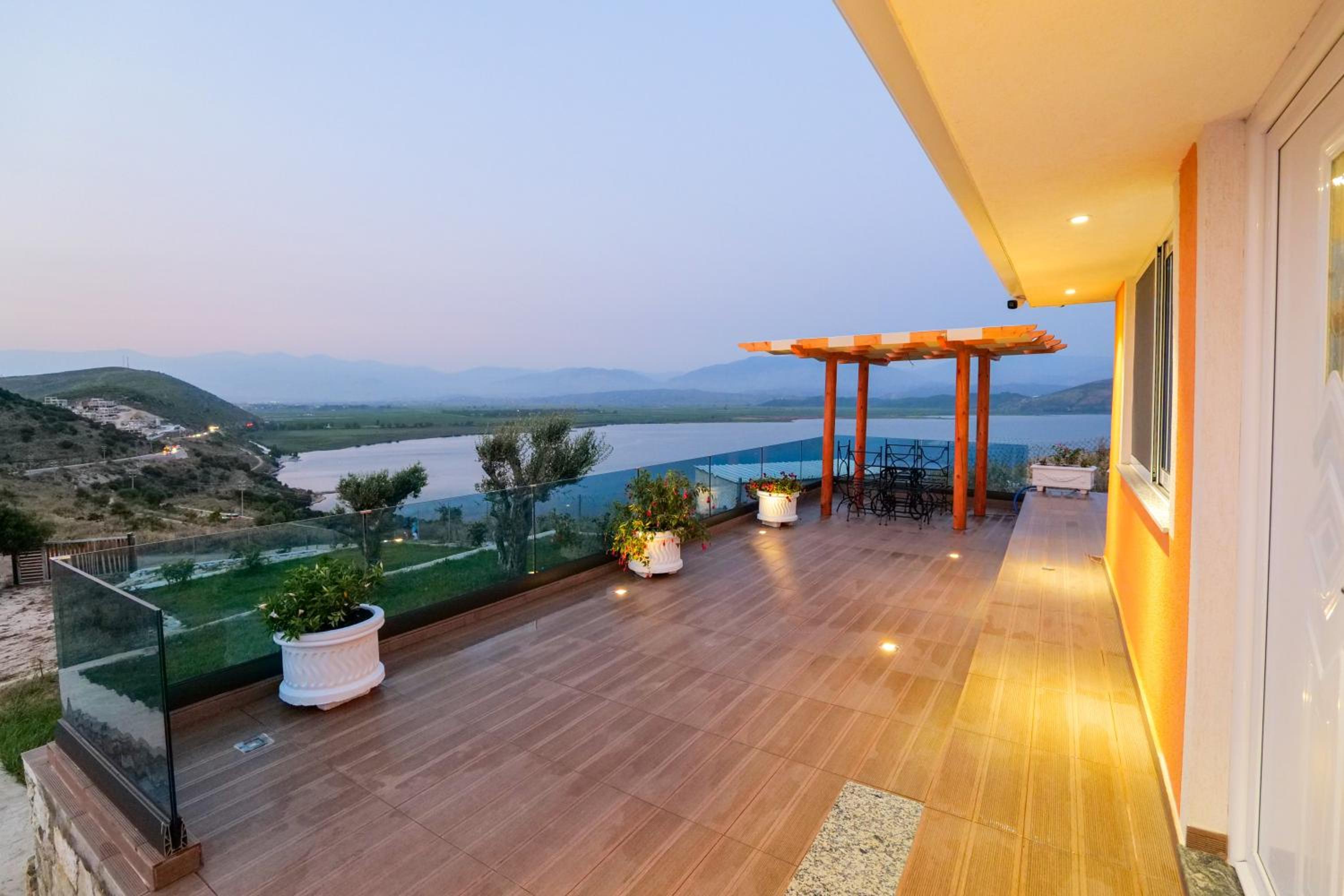 Twins Villa