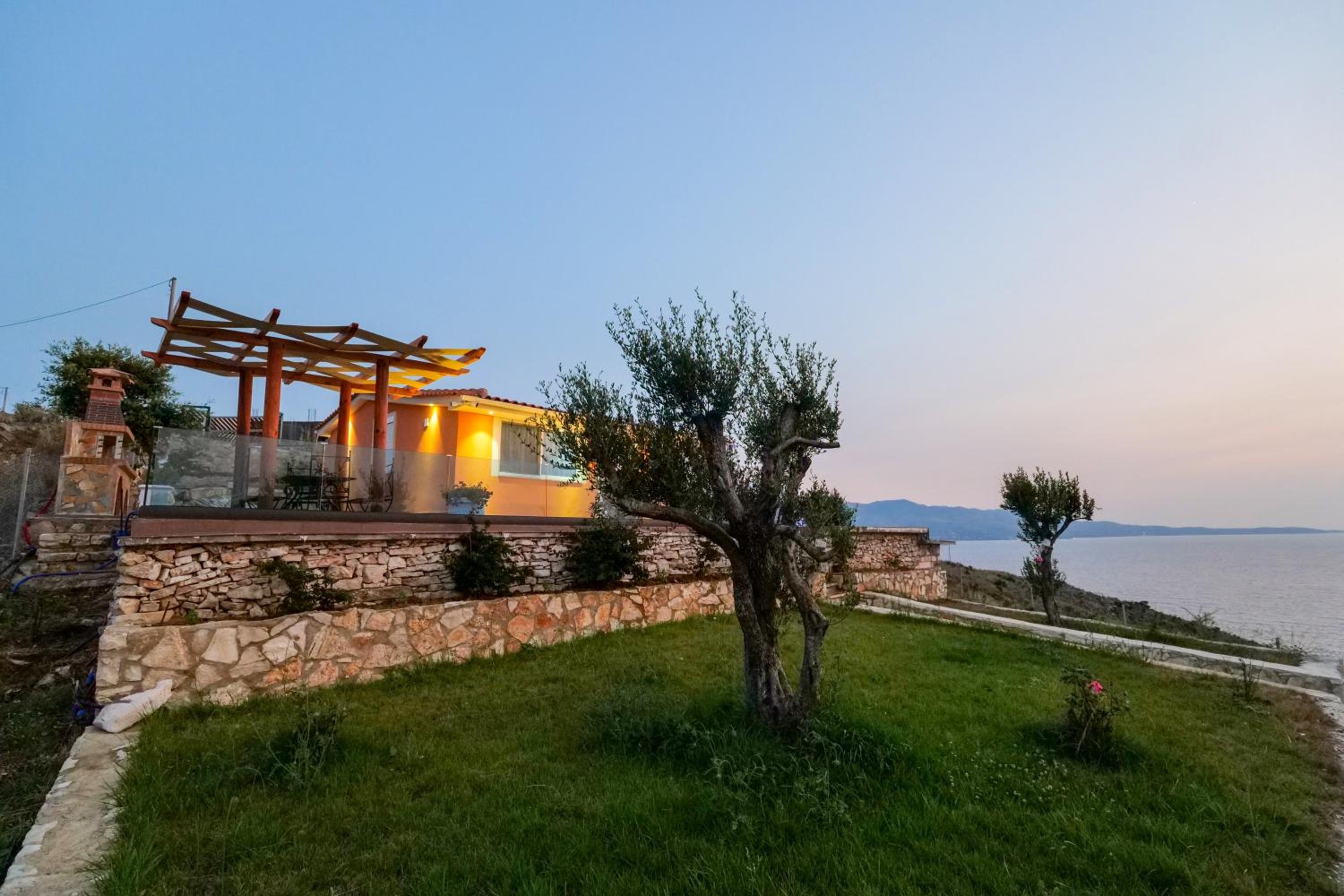Twins Villa