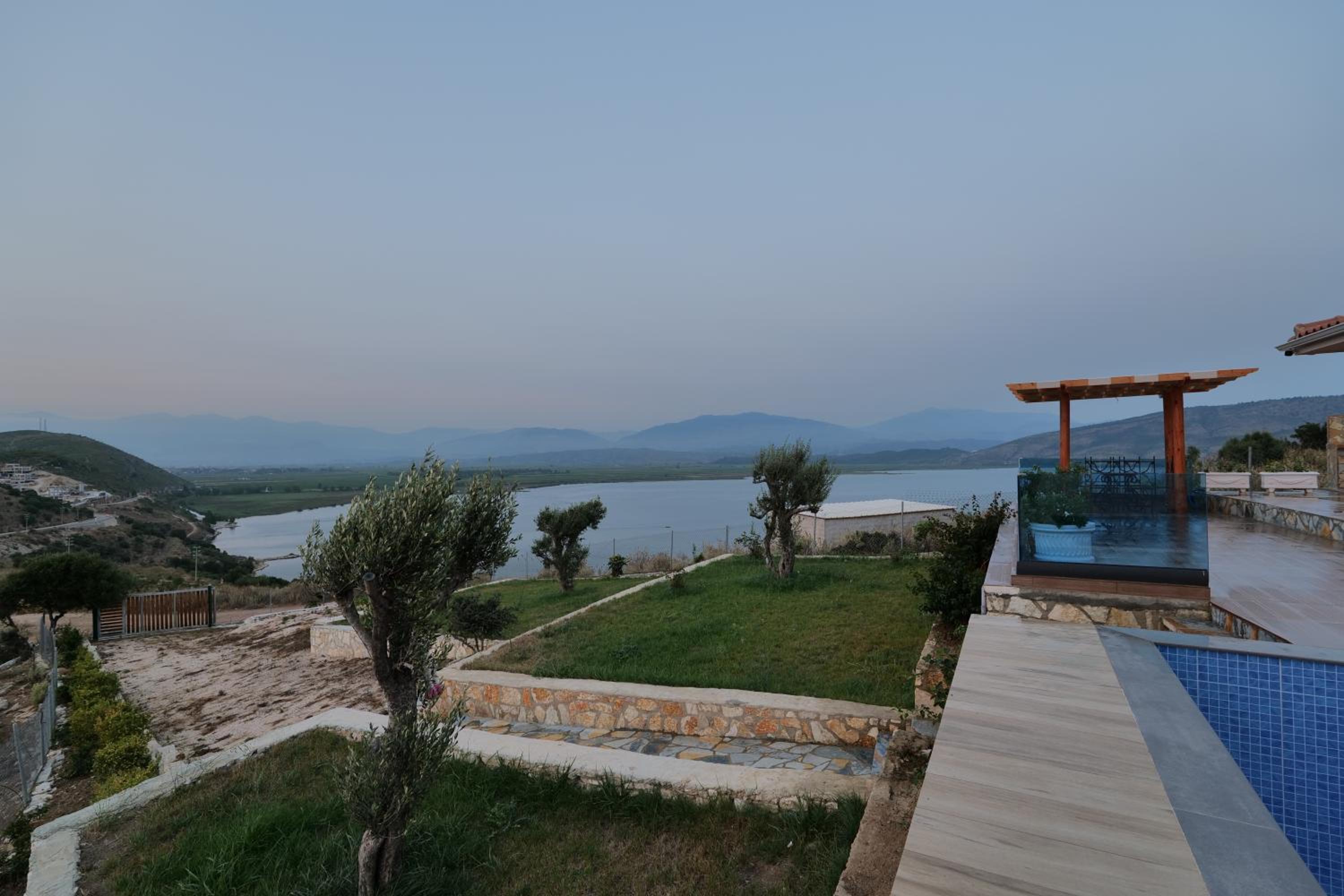 Twins Villa