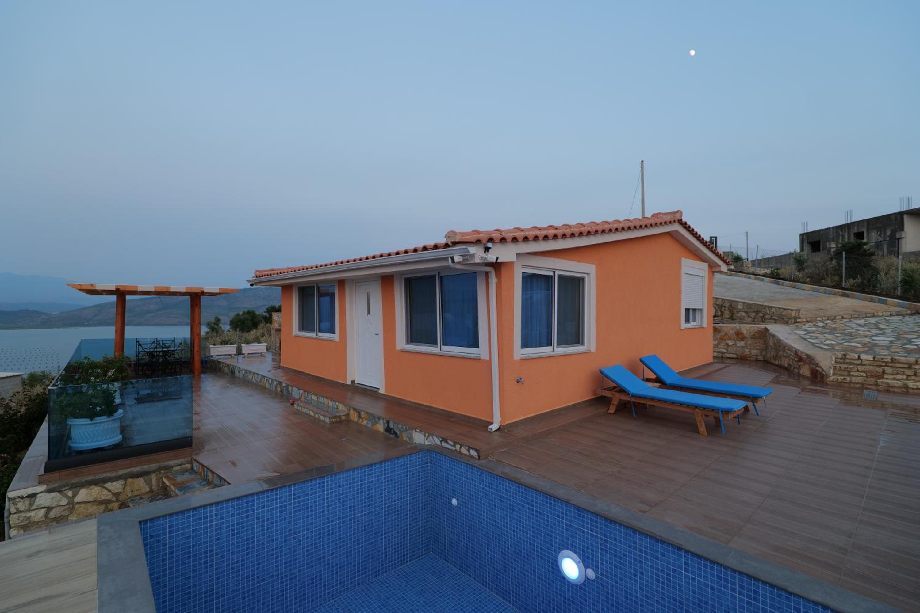 Twins Villa