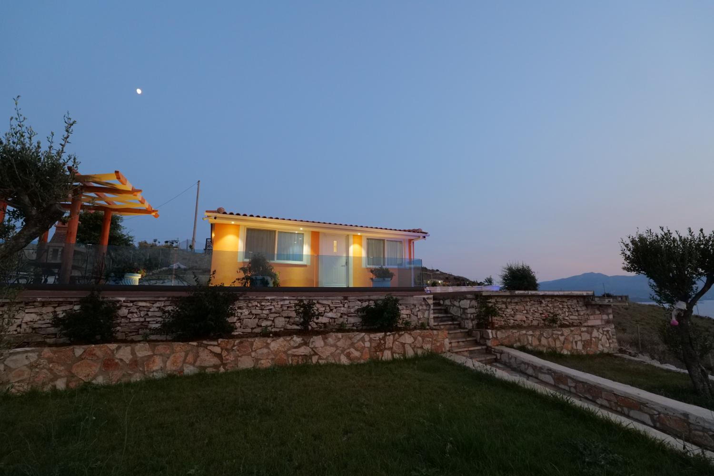 Twins Villa