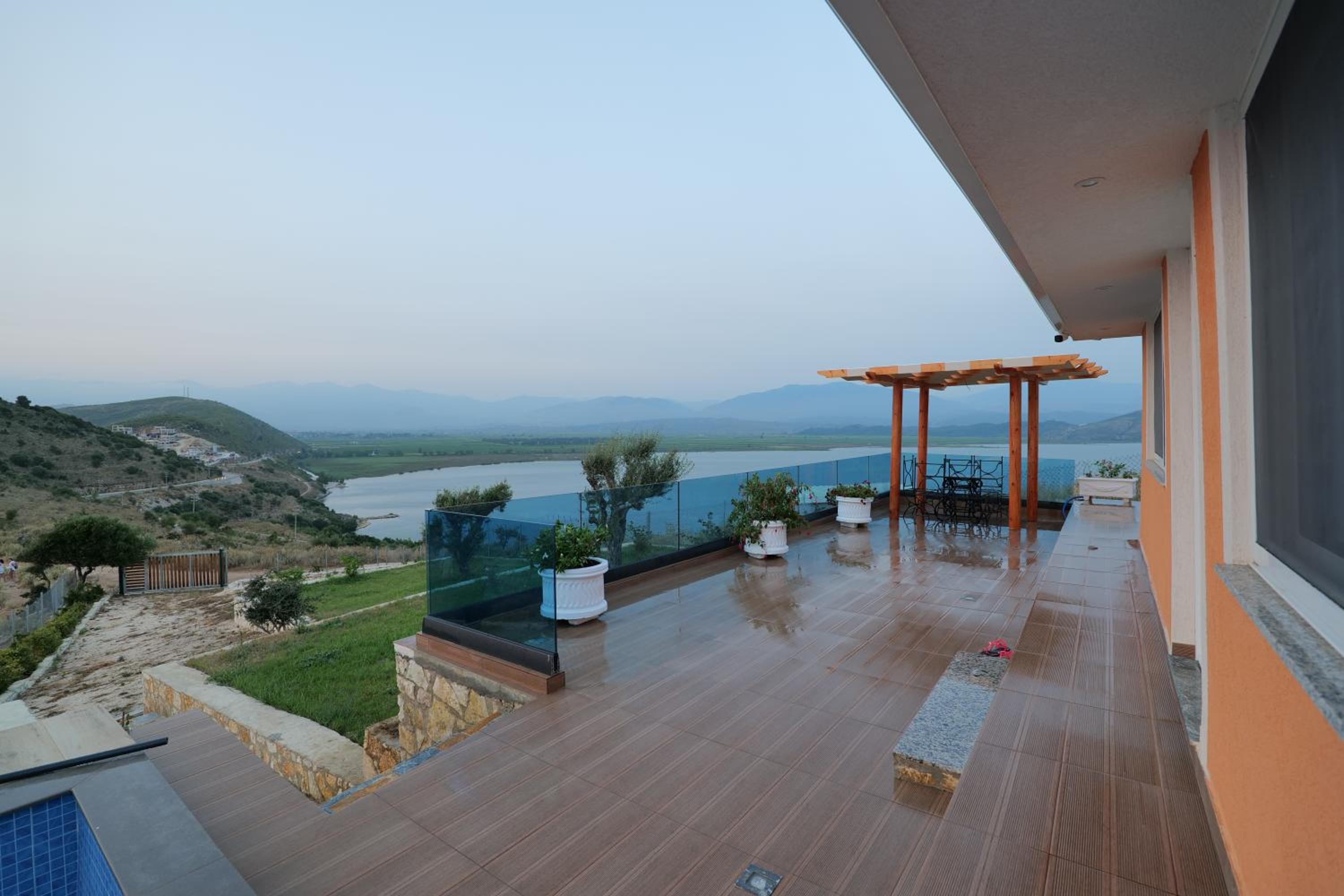 Twins Villa