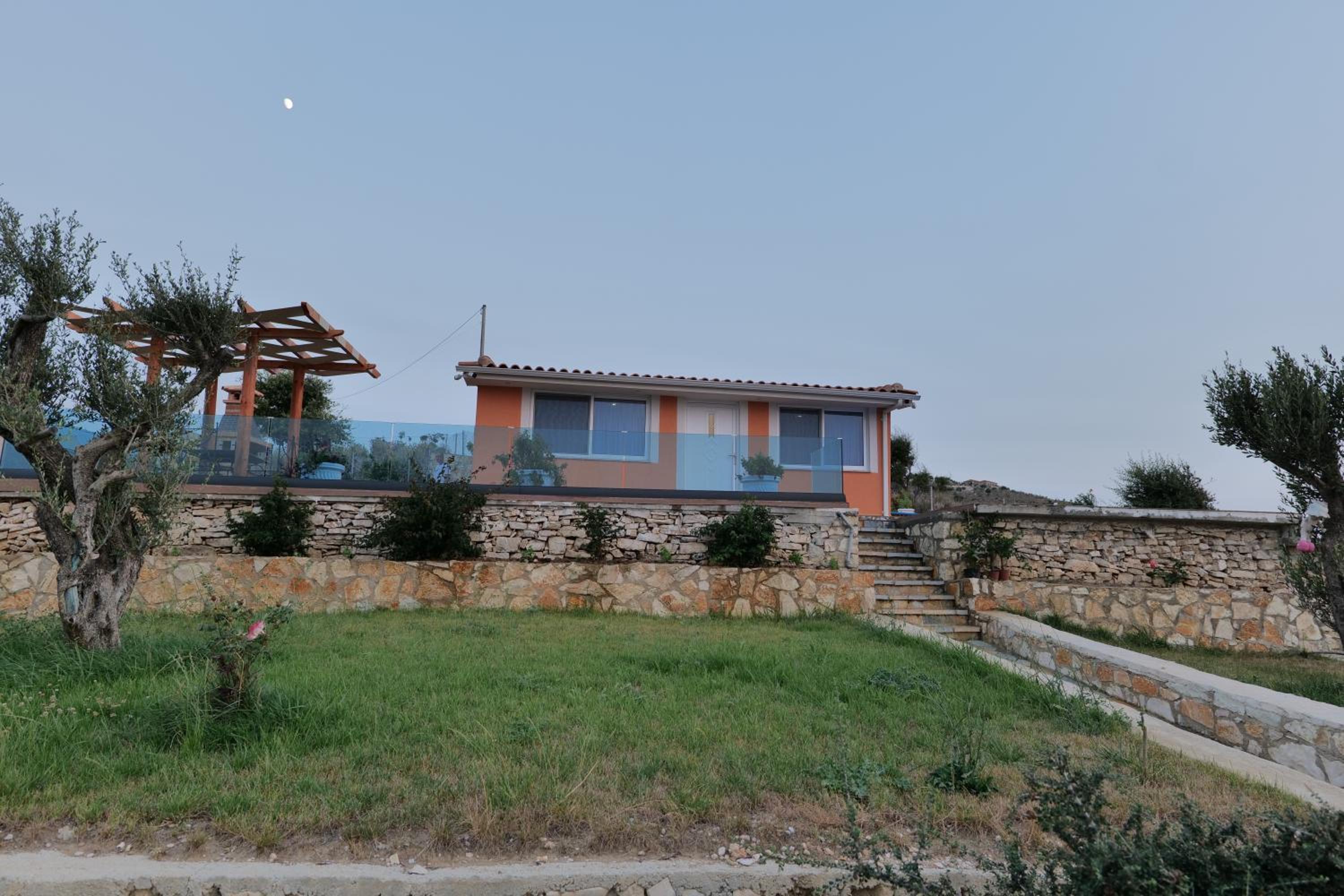 Twins Villa