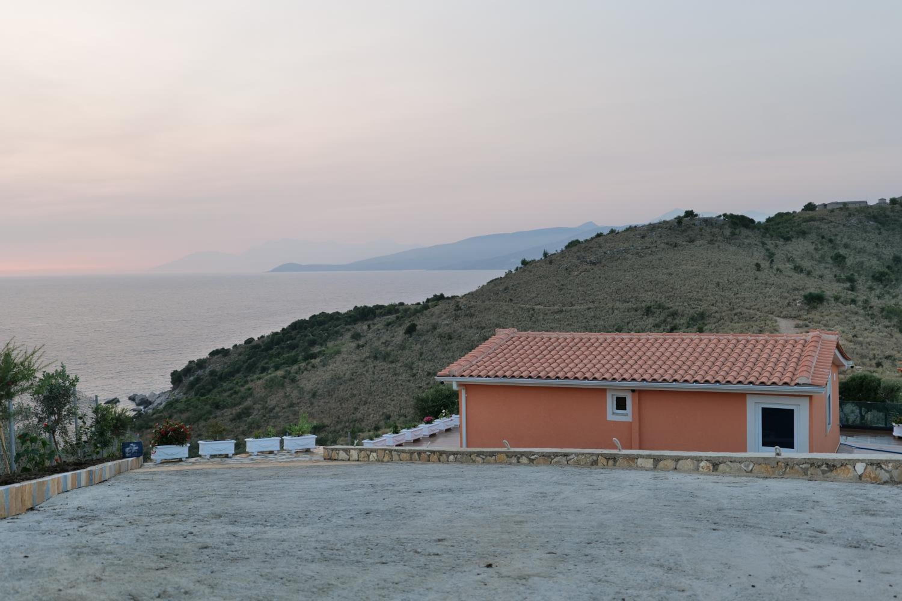 Twins Villa