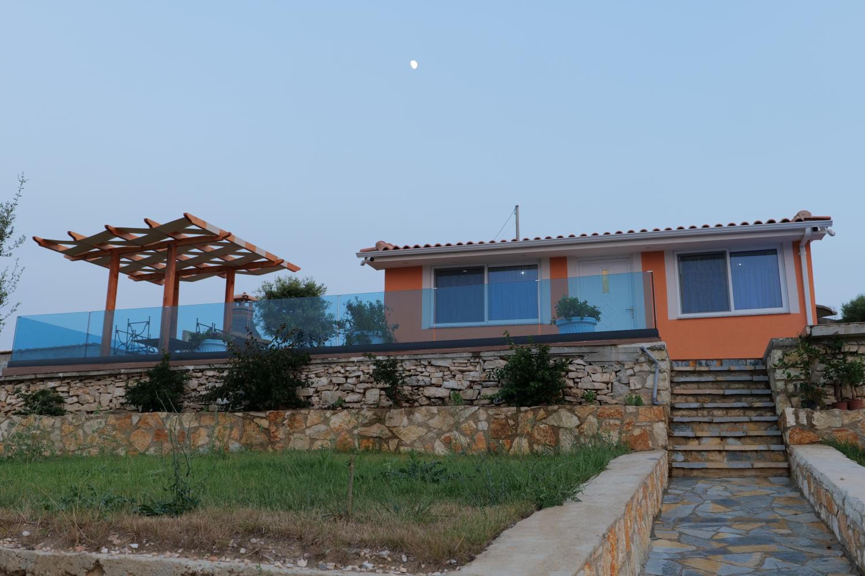 Twins Villa