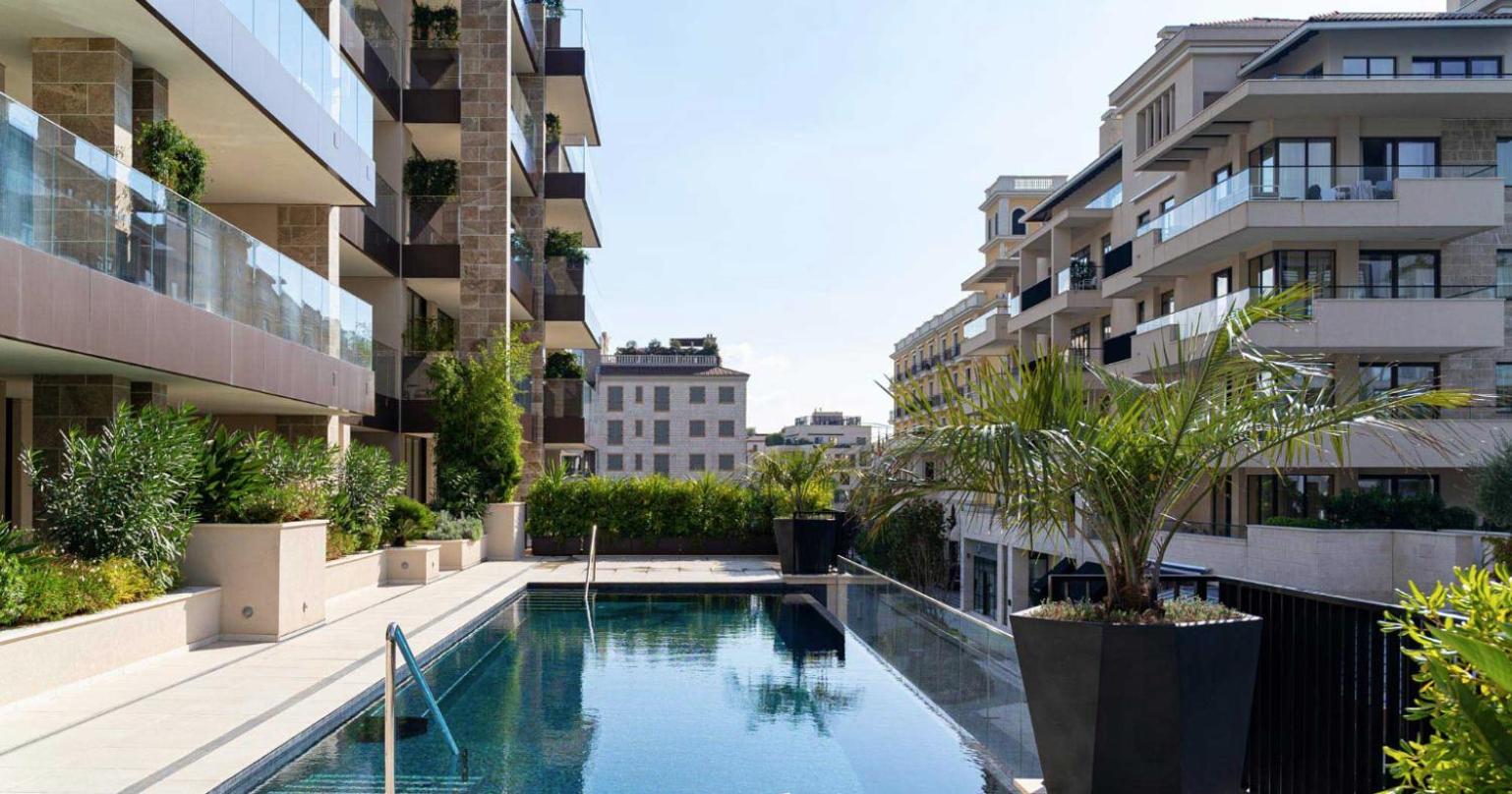 Porto Montenegro luxurious Elena view 4