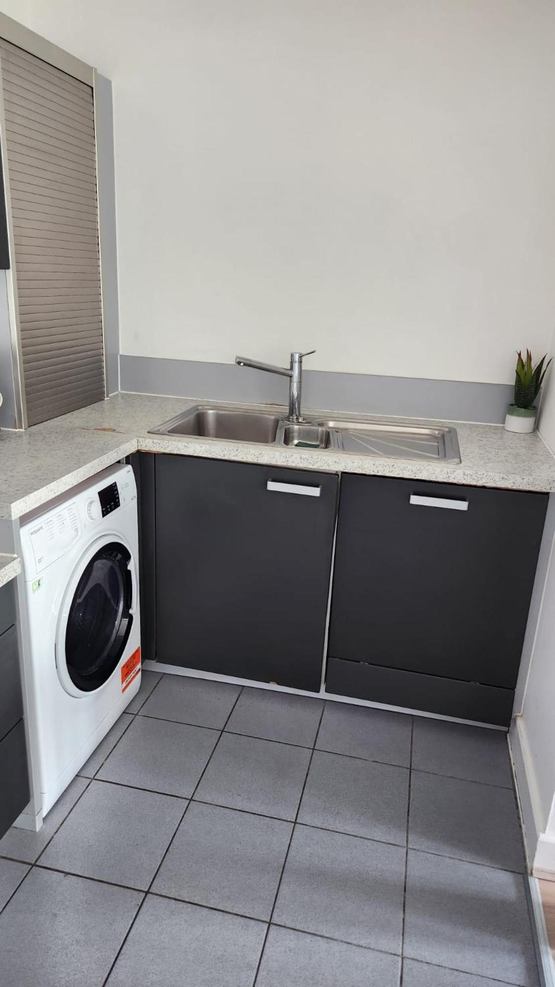 Luxury 2 Bed Apartment EXCEL London