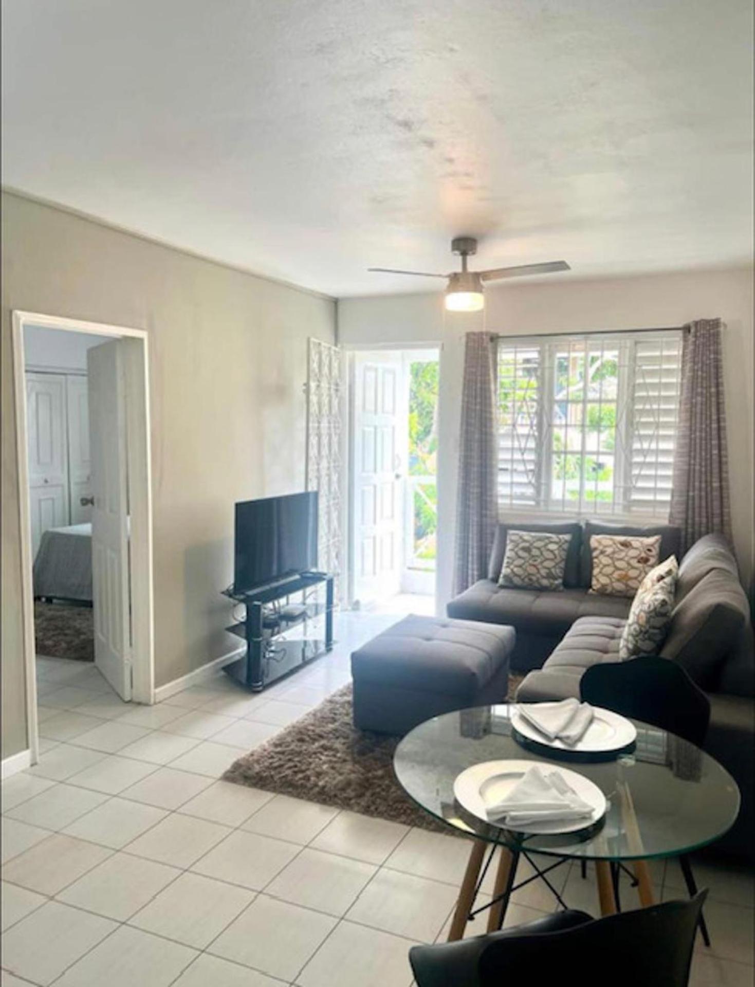 1 Bed Apartment Sleeps 4 with Free Parking view 3