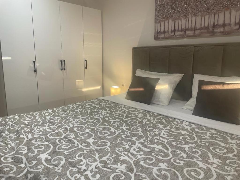 luxury Pool Apartment Jagodina