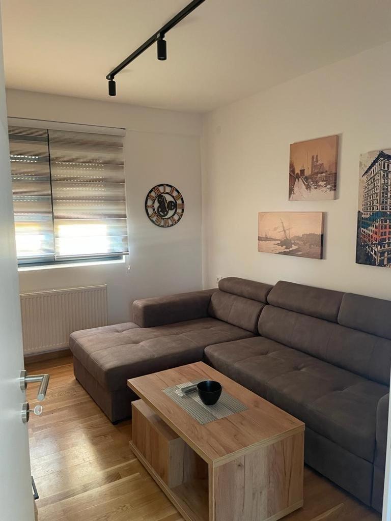 luxury Pool Apartment Jagodina