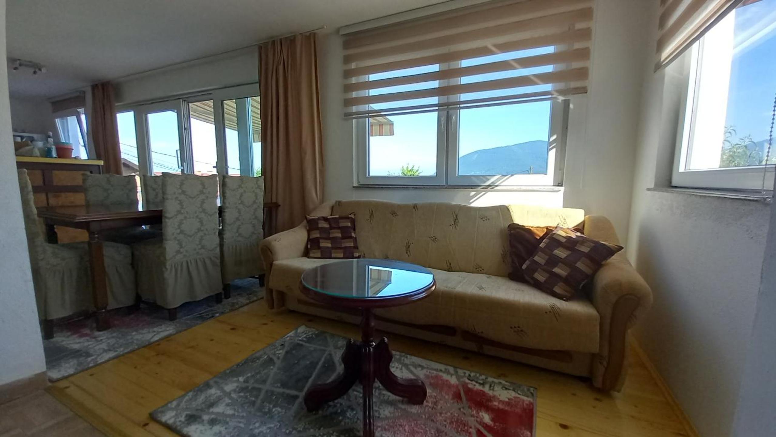 Vila Ejna , Misevici