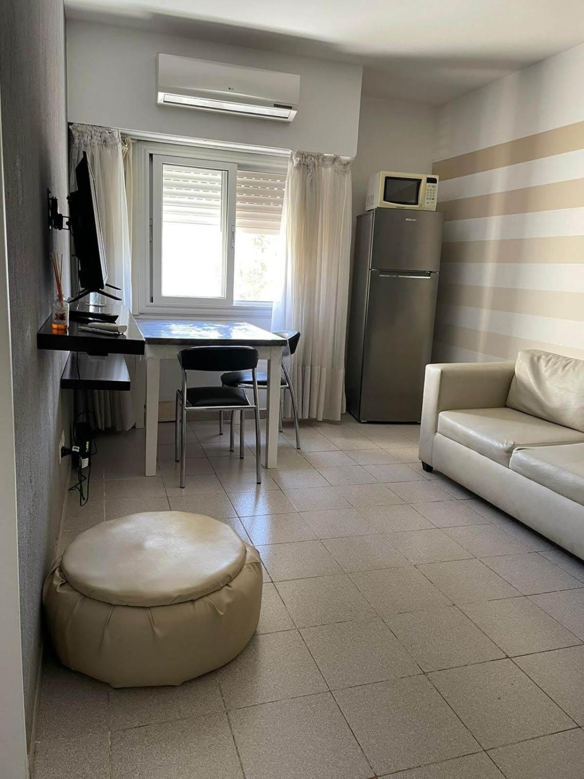 Departamento centrico con cochera incluida