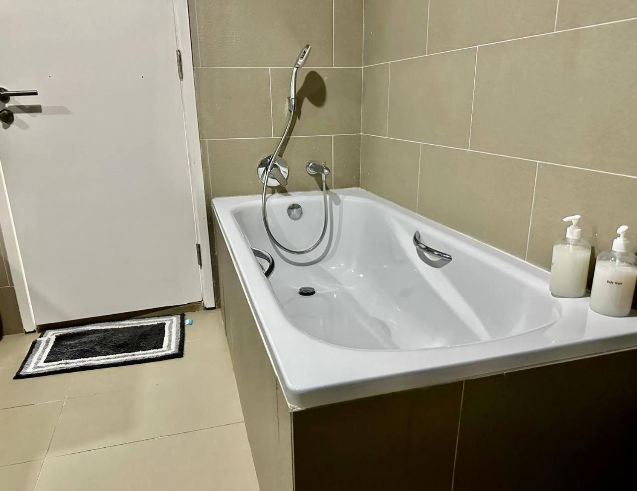Luxury Condo Jalan Tun Razak