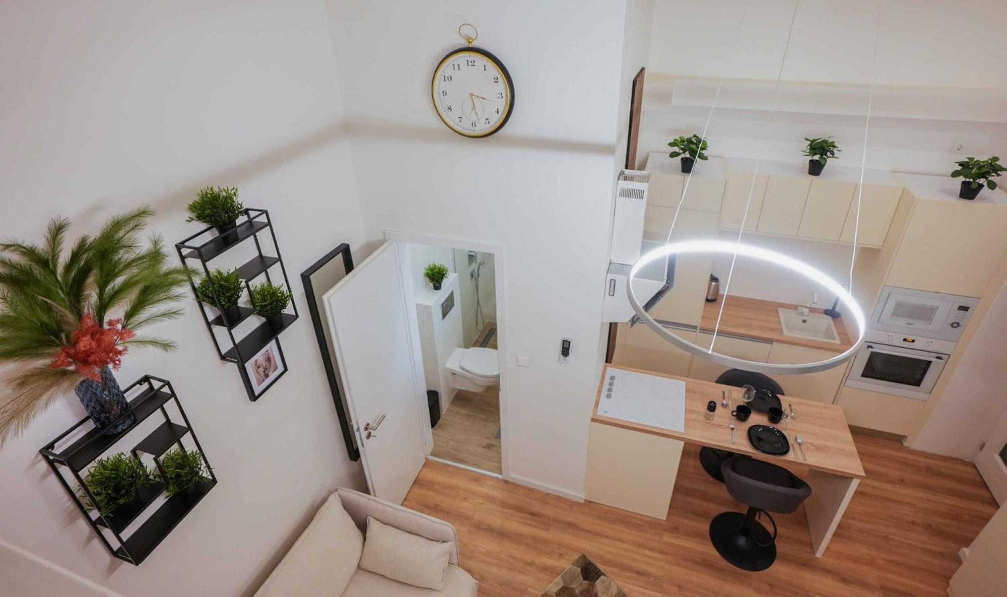 Greenlight Gallery by NW Apartments
