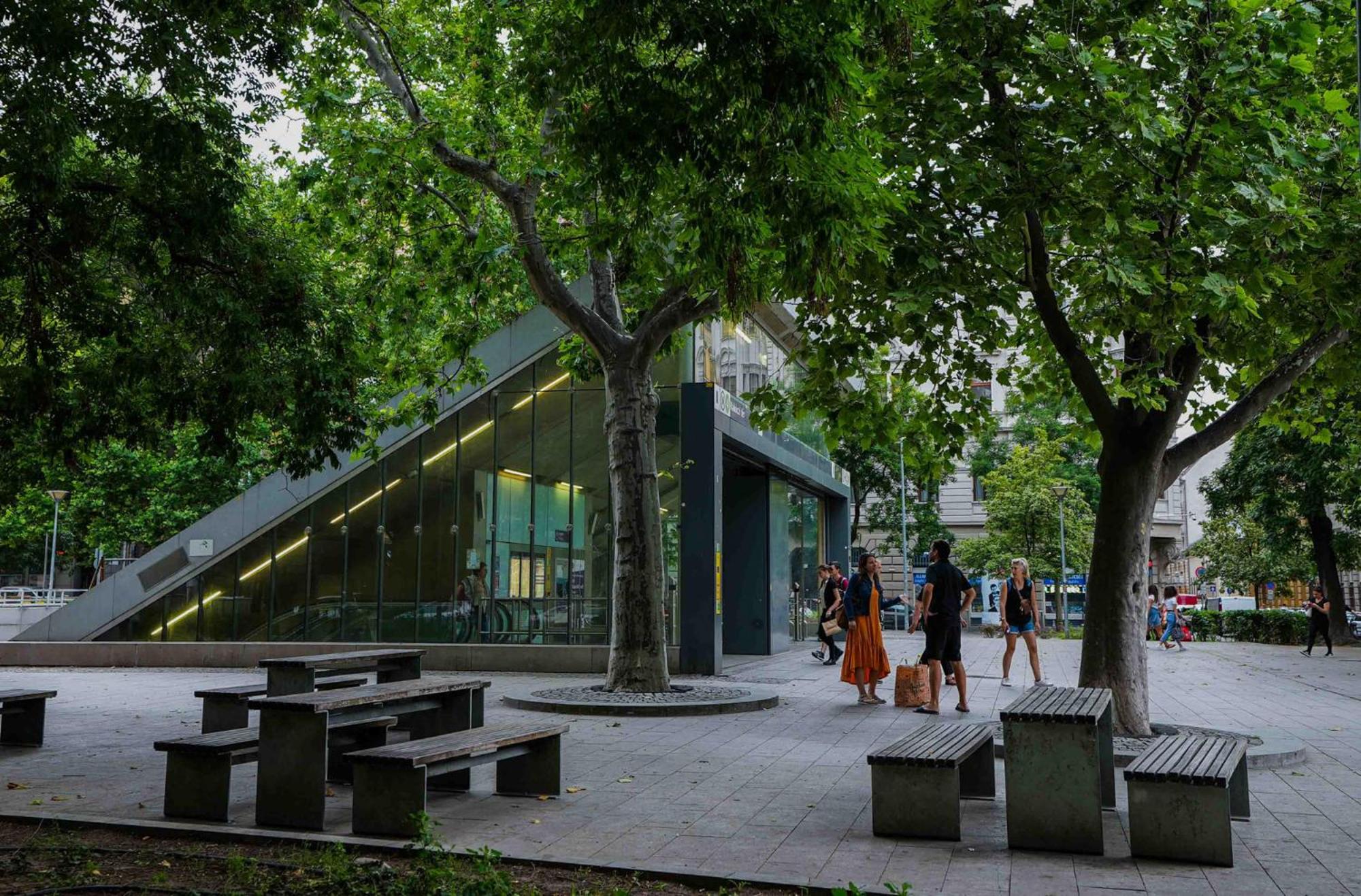 Greenlight Gallery by NW Apartments