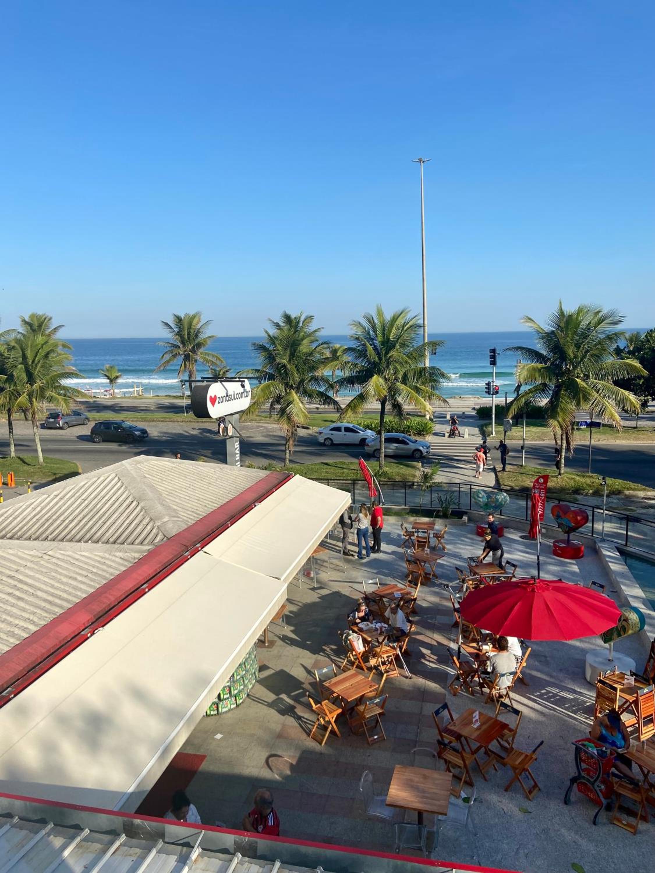 Apartamento renovado Barra Bella