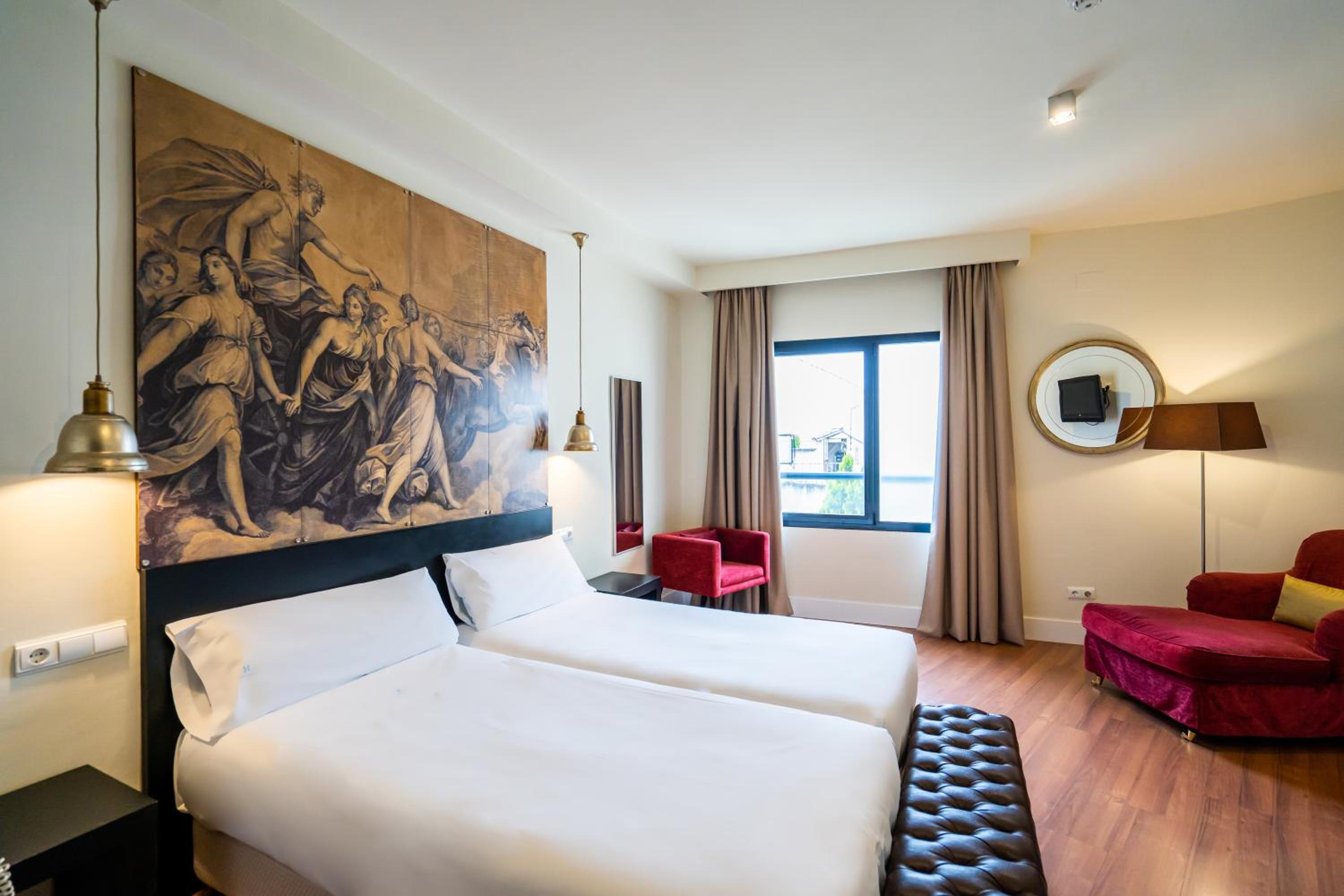 Hotel YIT El Postigo - Image 1