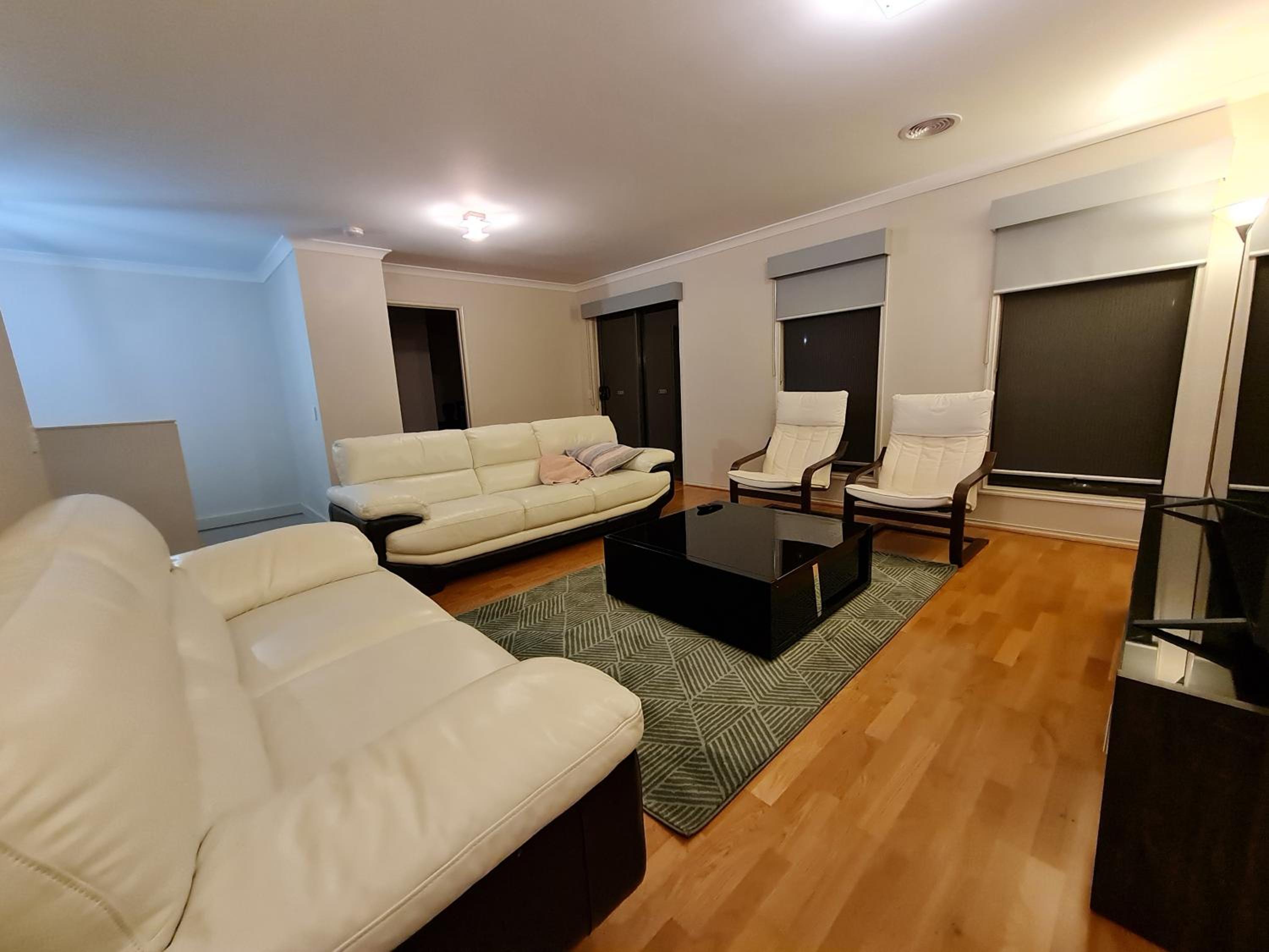 Stylish House in Geelong for Large Family or Group