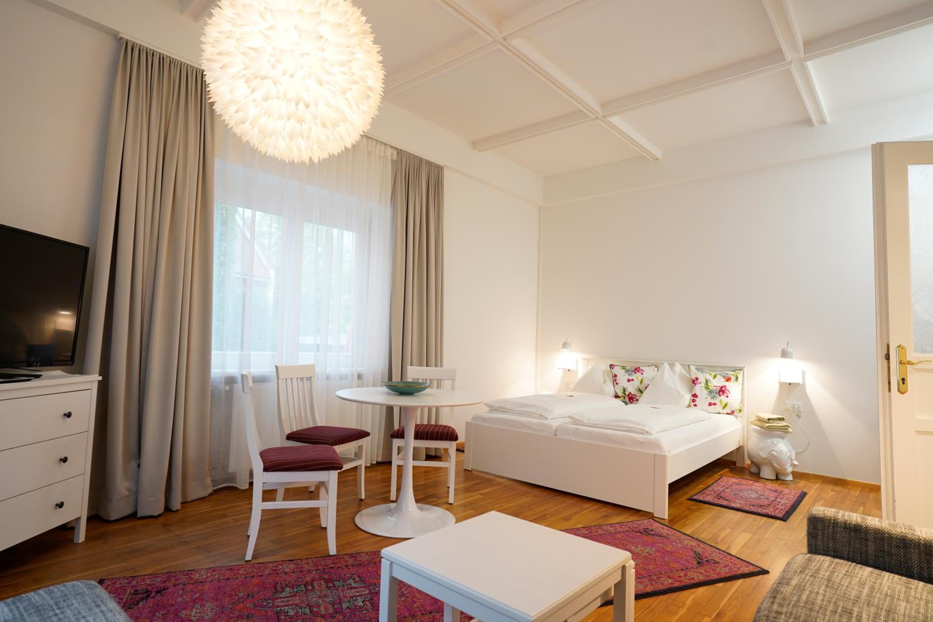 Athecada Apartments