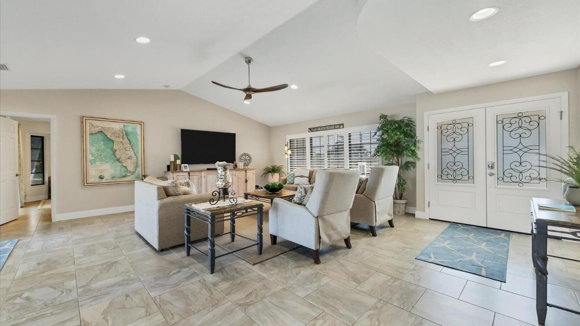 1588 San Marino view 4